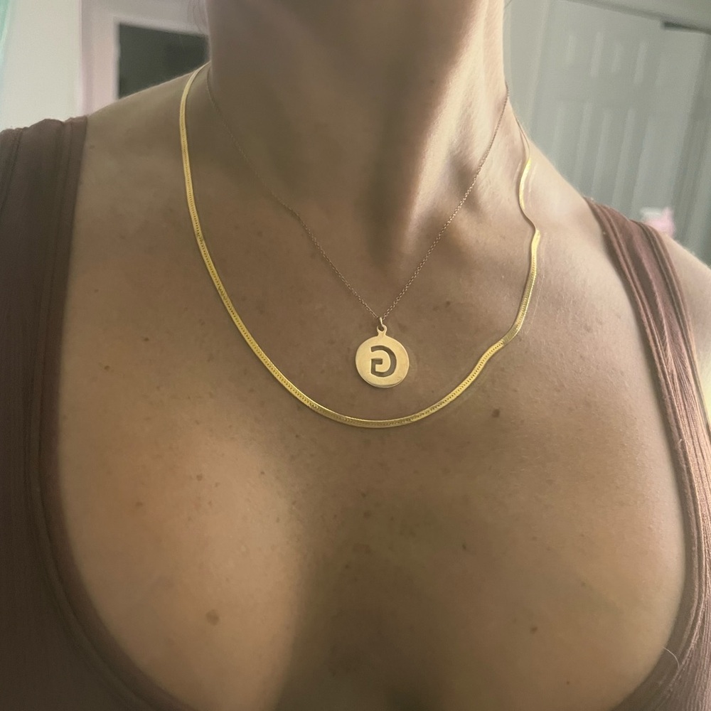 Gold Pendant Necklace